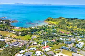24 Bay View Road, Cable Bay