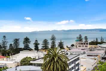 12 Brewster Street, Bluff Hill