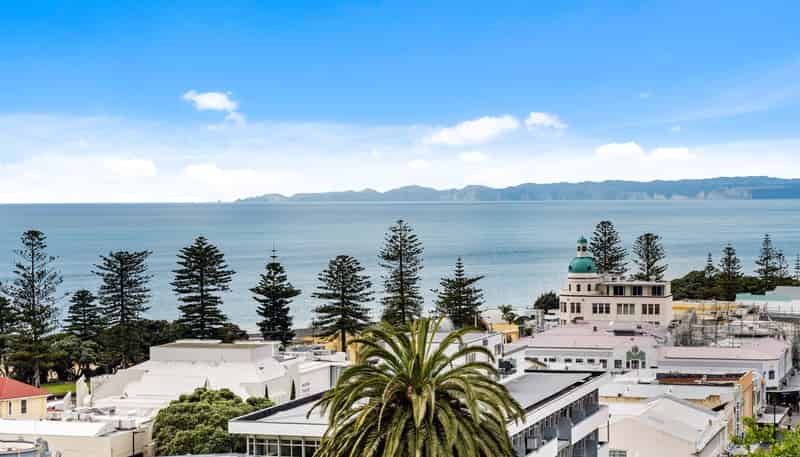 12 Brewster Street, Bluff Hill