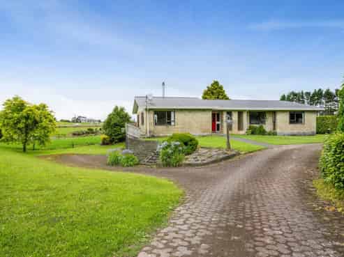 3872 Mountain Road, Stratford