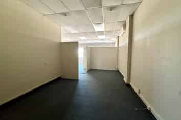 High profile main highway retail space!