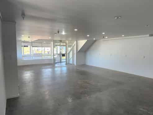 Affordable, tidy office in excellent location - Orewa
