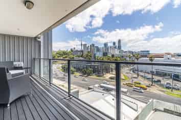 2D/10 Augustus Terrace, Parnell