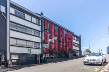 2D/10 Augustus Terrace, Parnell