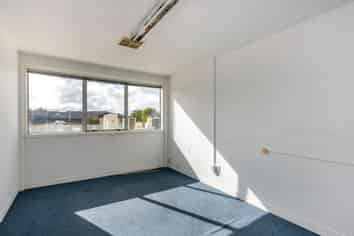 Affordable Office in Central Manurewa
