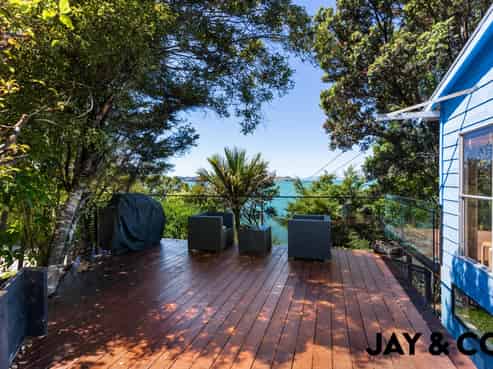 118 Kawakawa Bay Coast Road, Kawakawa Bay