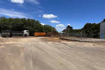 1,764sqm WAREHOUSE & OFFICES WITH 3200sq YARD