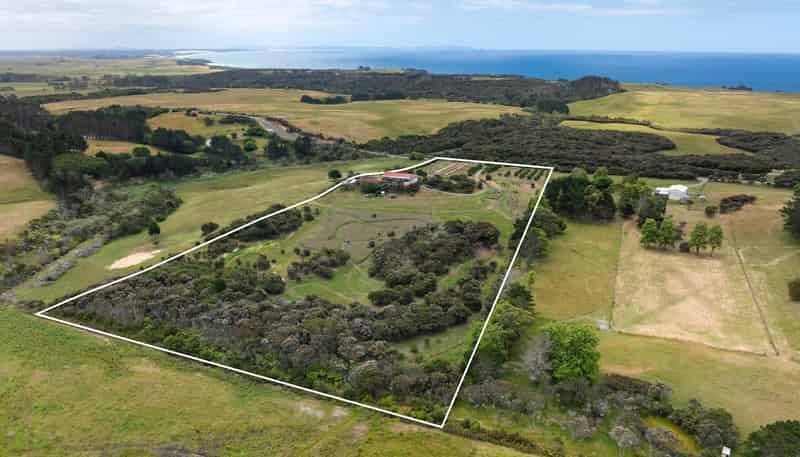 392 Henderson Bay Road, Houhora
