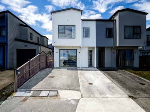 22 Minhas Road, Papakura