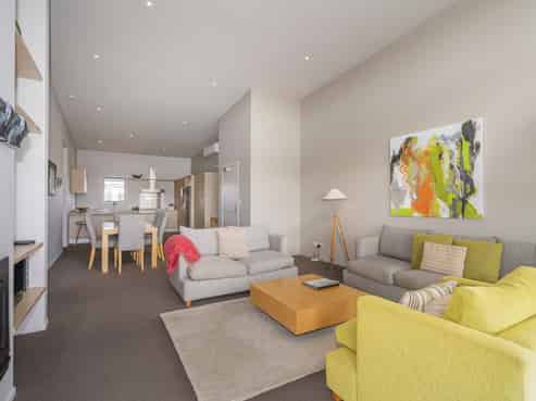 12/73 South Highway - Sovereign Pier, Whitianga