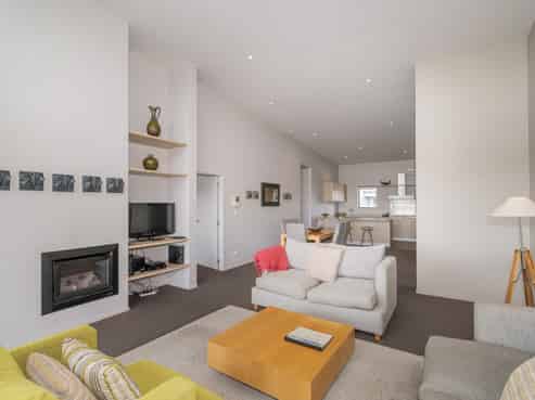12/73 South Highway - Sovereign Pier, Whitianga