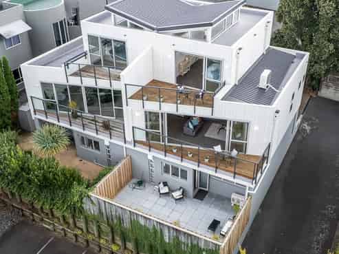 19A Rostrevor Street, Hamilton Central
