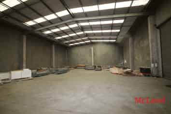 Bulk Retail Warehouse for Lease