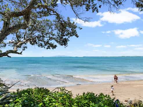 14 The Esplanade, Campbells Bay