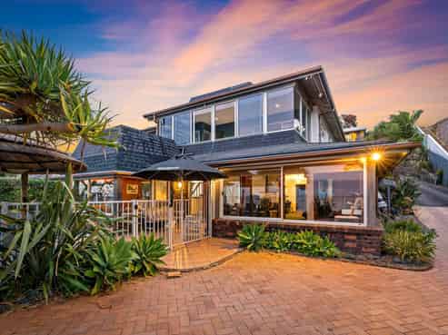 14 The Esplanade, Campbells Bay