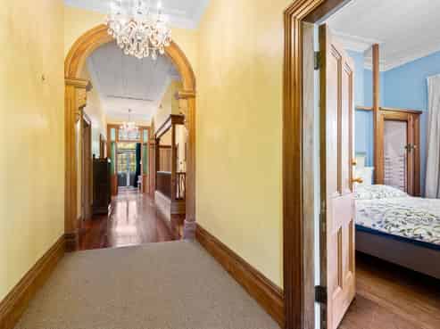 37 Melrose Street, Roslyn