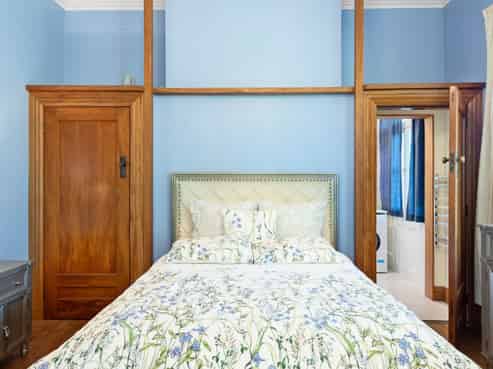 37 Melrose Street, Roslyn