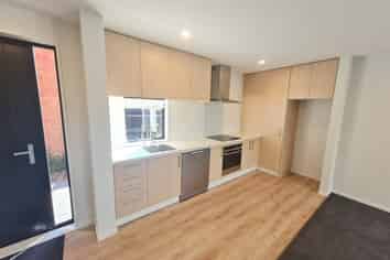 6/66  Innes Road, Merivale