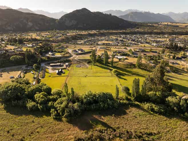 31 Monteith Road, Albert Town