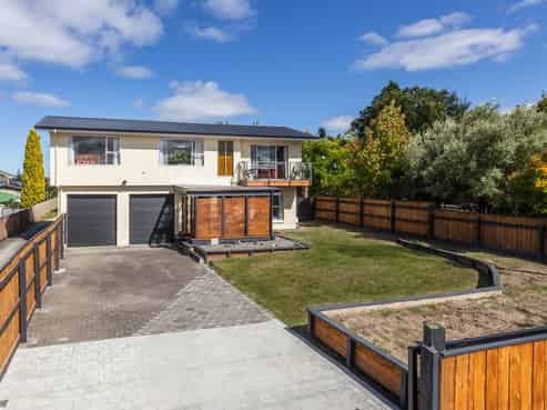 1/15 Kotare Street, Hilltop