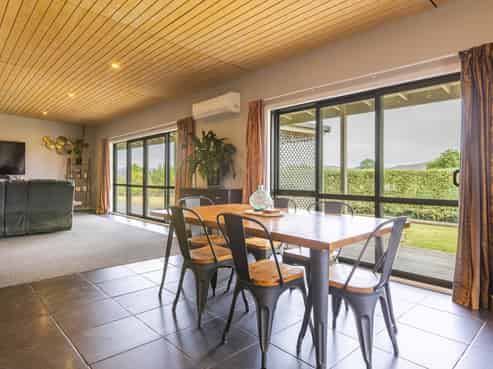 15 Lake View Road, Waipukurau