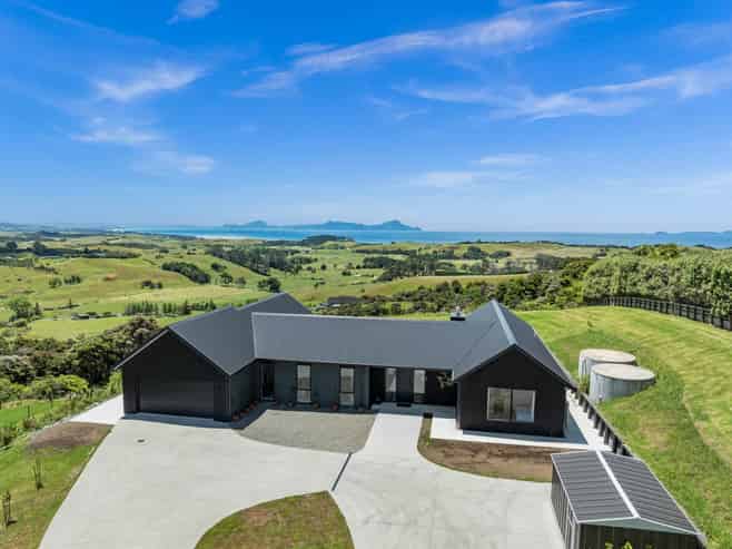 115 Millennium Way, Waipu