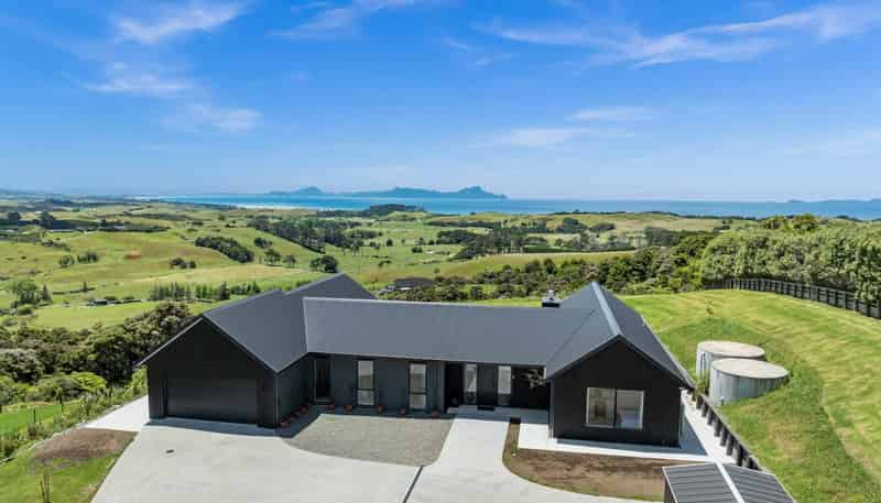 115 Millennium Way, Waipu