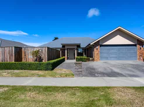 19 Allison Crescent, Kaiapoi