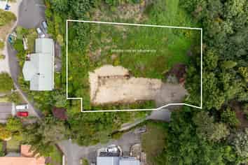 13 Lucknow Terrace, Bluff Hill