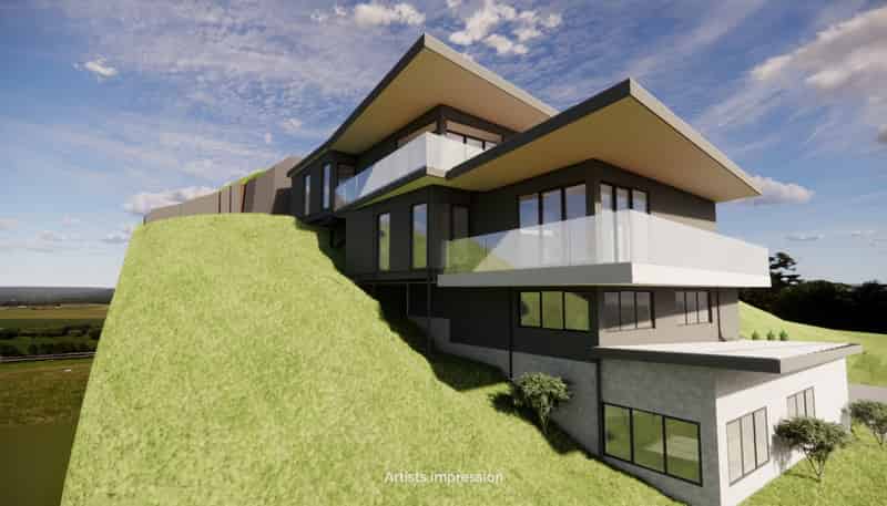 13 Lucknow Terrace, Bluff Hill