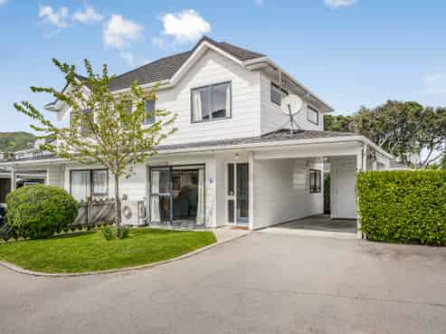 2/24 Mason Street, Moera