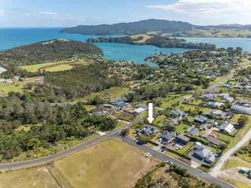 2 Turvey Road, Mangonui