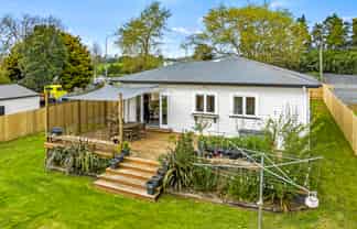 2584 River Road, Tuakau