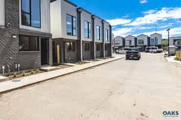 21 (*) Whai Hua Lane, Mangere Bridge