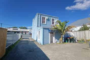 Office or Retail Space in Onehunga Mall