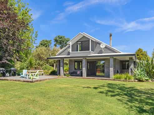 19 Revelry Lane, Poroti