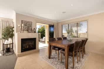 19 Edgecumbe Road, Avenues