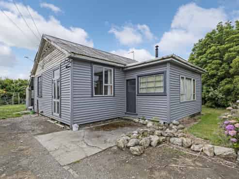 81 High Street, Southbridge