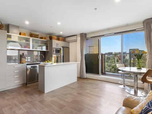 102a/160 Hobsonville Point Road, Hobsonville