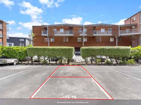 102a/160 Hobsonville Point Road, Hobsonville