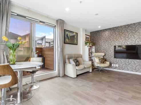 102a/160 Hobsonville Point Road, Hobsonville