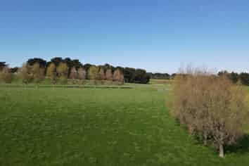 592 Pinfold Road, Woodville