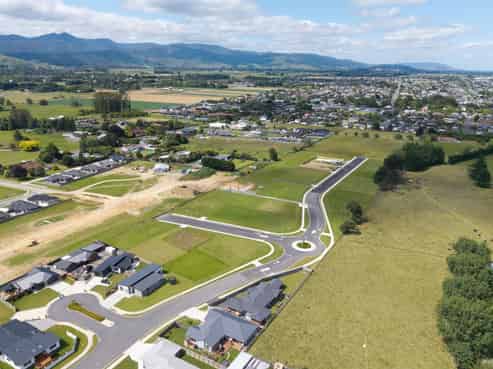 35 Magnolia Place, Levin