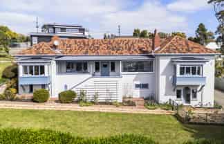 2C Vipond Road, Stanmore Bay