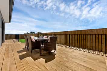 27 Korowhiti Road, Clarks Beach