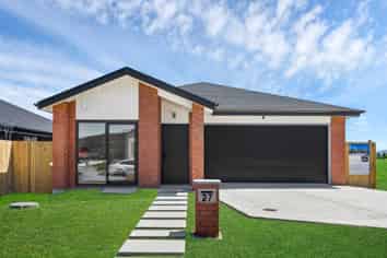 27 Korowhiti Road, Clarks Beach