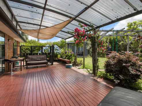 12 Magnolia Lane, Waihi