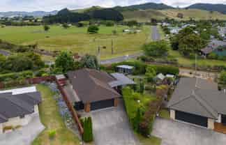 12 Magnolia Lane, Waihi