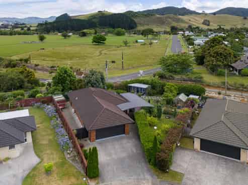 12 Magnolia Lane, Waihi