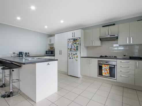 12 Magnolia Lane, Waihi